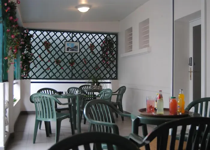 Saint Contard Otel Lourdes