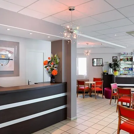 Hotel Saint Contard 2*