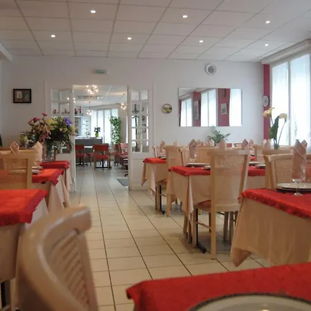 Saint Contard لورد